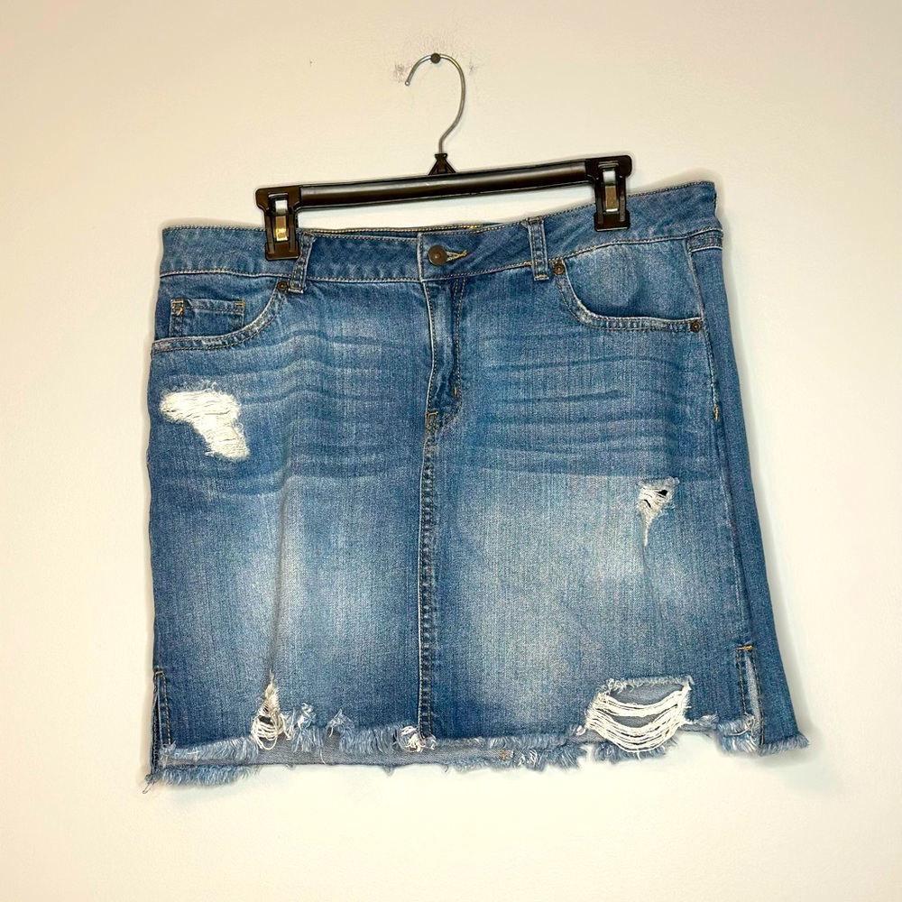 Size 17/33 Jean skirt - Picture 1 of 2